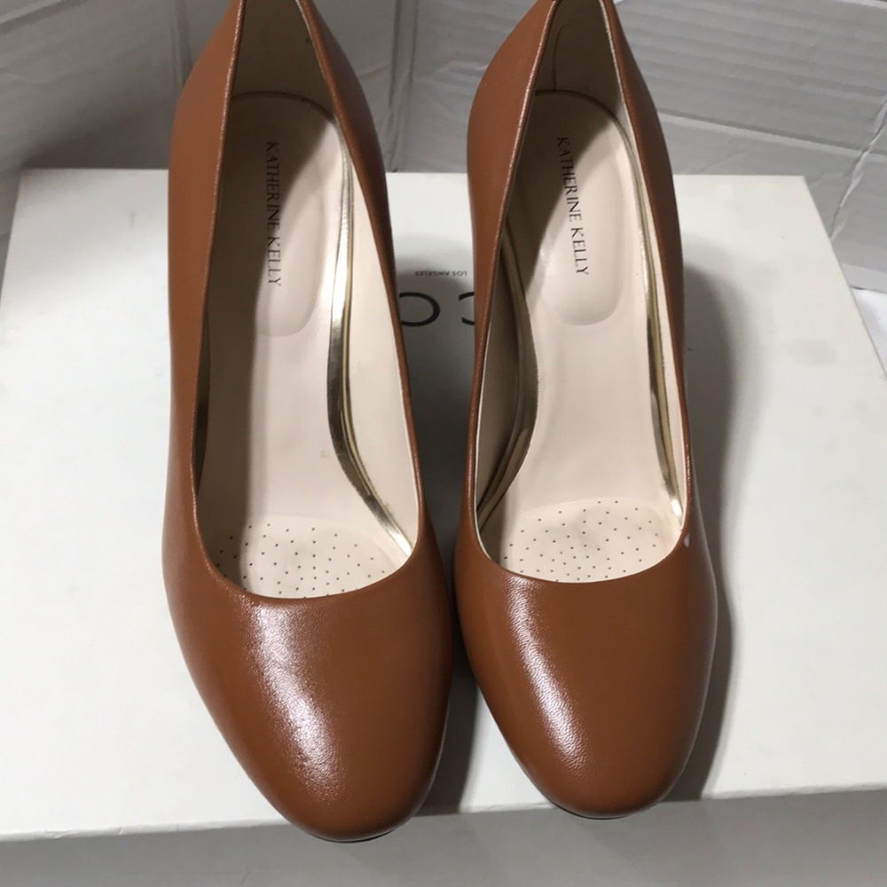 Katherine Kelly leather upper/lining wedge. EUC